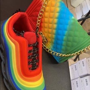 Meet your Posher, Jasmine